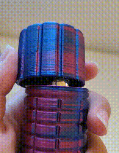 Video-de-WhatsApp-2024-06-08-a-las-20.53.38_bc99fbb9.gif Zigarettenetui mit Reißverschluss und Bodenfach / Pitillera con cierre y compartimento inferior