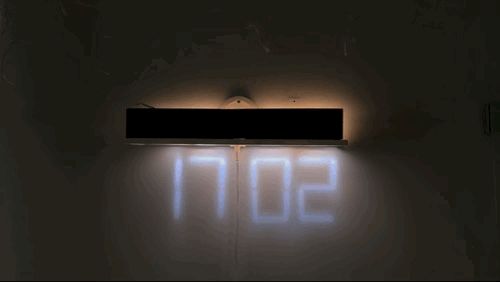 4.gif Unique Projection Clock