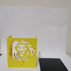 ezgif.com-gif-maker-1.gif Free STL file 🦁Lion themed pen holder・3D printing template to download, Vandettaa