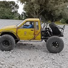 02.gif 1/10 Turning Head RC Driver