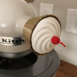 4A928662-894A-4EC1-9E40-7D3437667BDD.gif STL file Cupcake Spinner Attachment for KitchenAid Mixer | Add delicious fun to your mixer!・3D print object to download, SuperheroDIY
