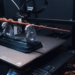 giphy-1.gif STL file SLYTHERIN WAND STAND FOR HARRY POTTER WANDS + ELDER WAND・Model to download and 3D print