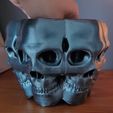 3D-Print-STL-Skulls-Vase.gif Файл STL Ваза с черепами・3D-печатная модель для загрузки