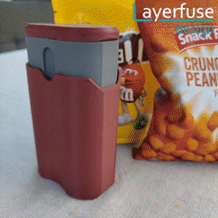 013-preview.gif STL file Snack Dispenser - Snack Feeder・3D printing model to download